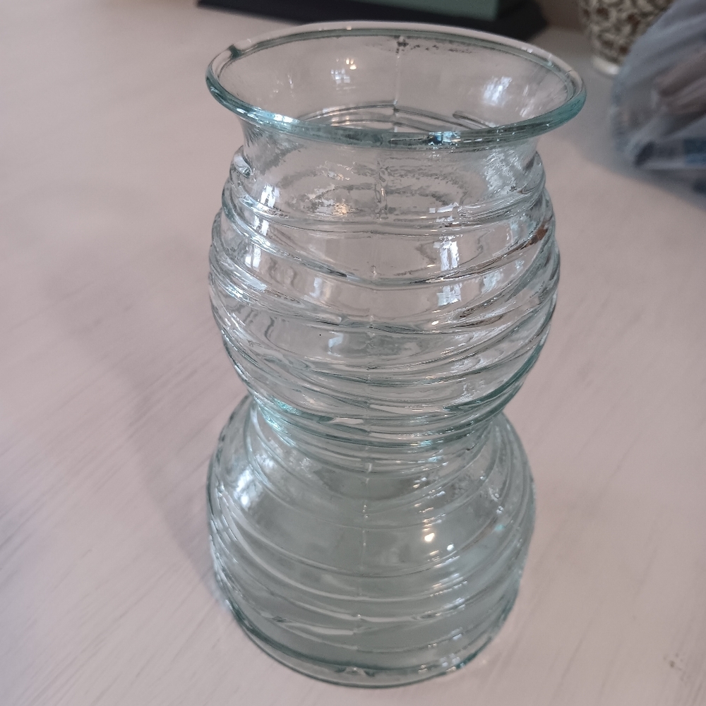 CONSOLIDATED GLASS VASE